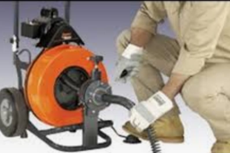 Mantenimiento y servicio de fontaneria desazolve destape de drenajes en la colonia Centro Urbano Benito Juárez